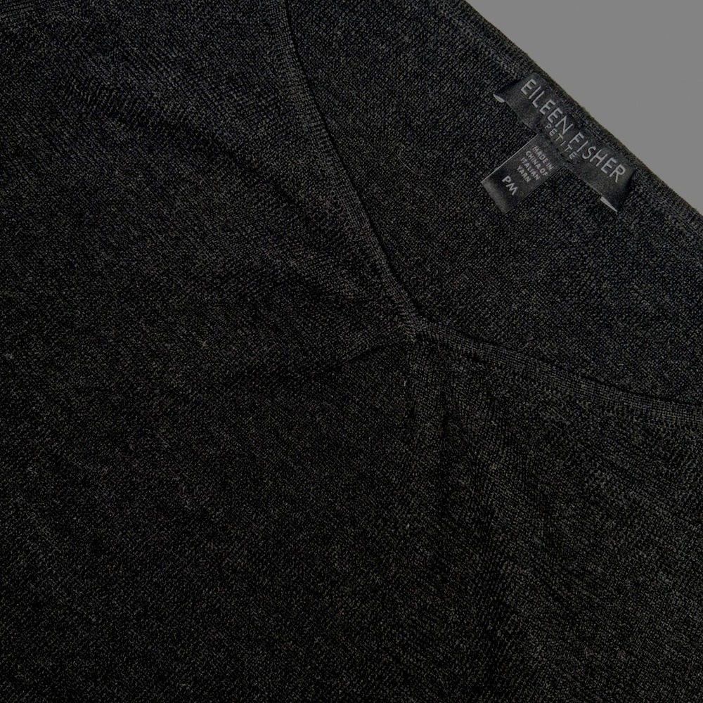 EILEEN FISHER Women's Dark Gray Merino Wool V-Neck Tank Top Petite P M Medium‎